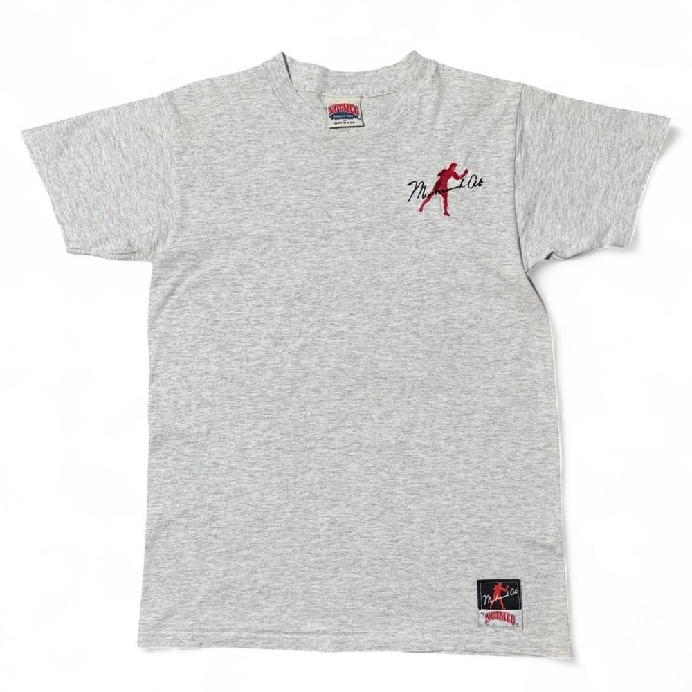 Vintage 90s Grey Muhammad Ali Embroidered Boxing Legend T-shirt Medium 18x26